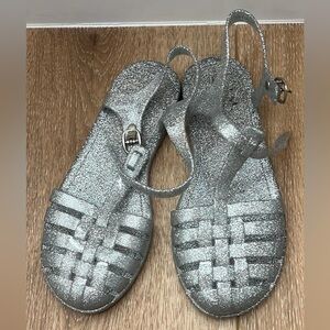 Old navy girls size 4 jellies sandals